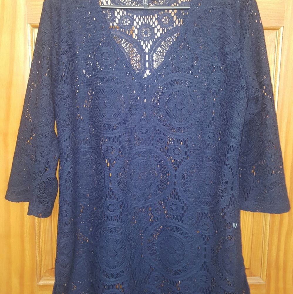 Woman's Lace Top